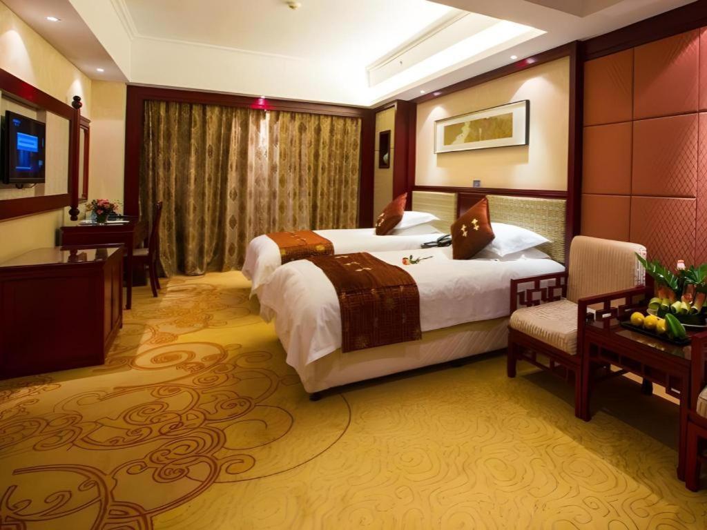 Feicheng Blossom Hotel Exterior photo